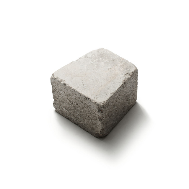 Rustik block radieblock 195/145 x 190 x 138 naturgrå | Beijerbygg Byggmaterial